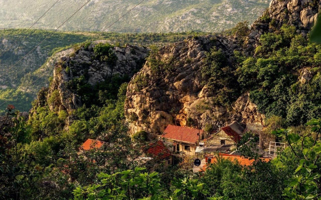 Mini Stone House Villa Omis Exterior photo